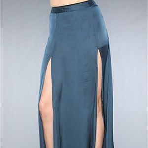 StyleStalker Minted Mallard Slit Skirt - Sz. Small